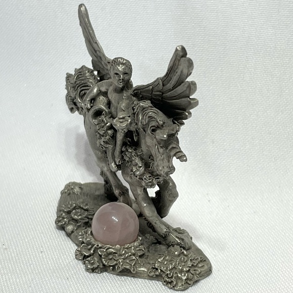 Vintage Comstock Pewter figure 2.25" Cherub on aUnicorn excellent condition - Picture 5 of 13